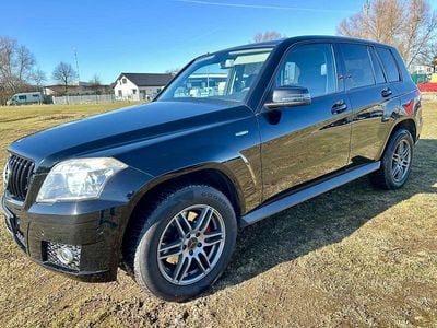 Second-hand Mercedes GLK220 170 CP (125 kW) 2009 Negru SUV