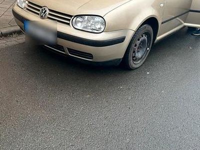 VW Golf IV
