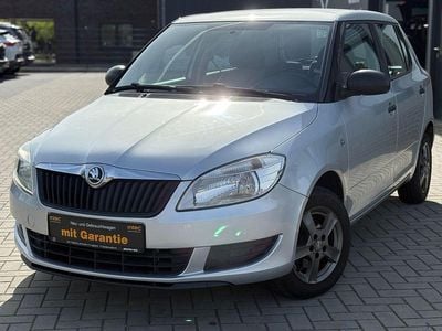 Gebraucht Skoda Fabia Active 60 PS (44 kW) 2015 Silber Kleinwagen