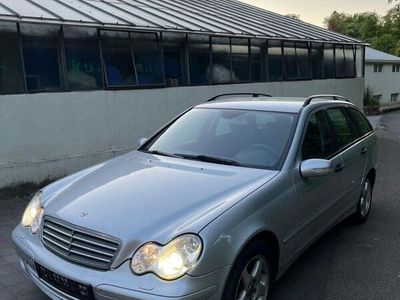Mercedes 230