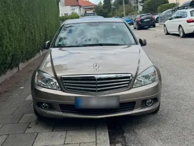 Używany Mercedes C280 231 KM (169 kW) 2007 Złoty Sedan/Limuzyna