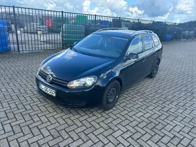 Gebraucht VW Golf VI Comfortline 140 PS (102 kW) 2011 Schwarz Kleinwagen