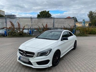Gebraucht Mercedes CLA200 AMG line 156 PS (114 kW) 2014 Weiß Limousine