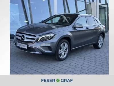 Gebraucht Mercedes GLA200 156 PS (114 kW) 2016 Grau SUV