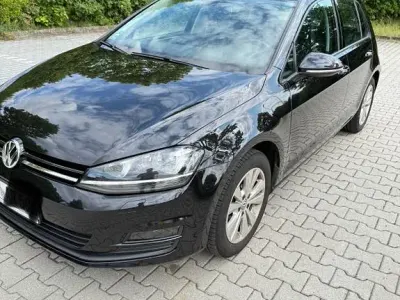 Gebraucht VW Golf VII 110 PS (80 kW) 2016 Schwarz Limousine