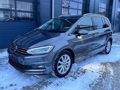 Grau Gebraucht 2018 VW Touran Highline Van / Kleinbus | 16.490 € (Guter Preis)