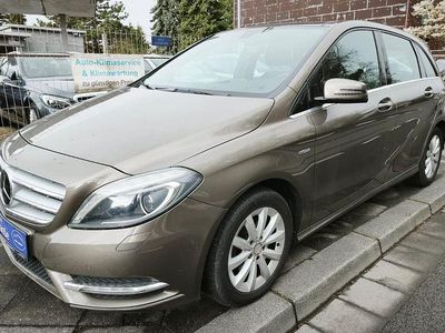 Gebraucht Mercedes B180 122 PS (89 kW) 2012 Grau Van / Kleinbus