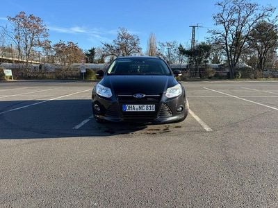 Schwarz Gebraucht 2013 Ford Focus Kombi | 2.000 €