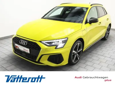 Gebraucht Audi A3 Sportback e-tron Ambiente 204 PS (150 kW) 2022 Pythongelb metallic Kleinwagen