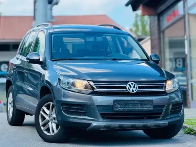 Gebraucht VW Tiguan Trendline 122 PS (89 kW) 2013 Pepper grey SUV