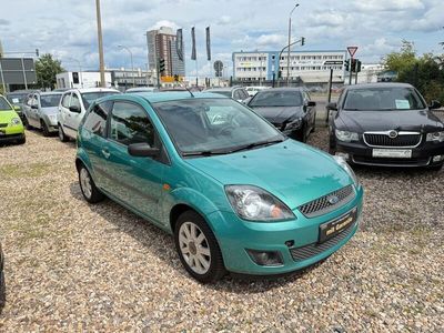 Gebraucht Ford Fiesta Trend 69 PS (50 kW) 2006 Grün Kleinwagen