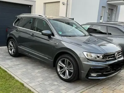 Gebraucht VW Tiguan Highline 150 PS (110 kW) 2019 Grau SUV