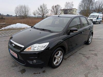 Gebraucht Ford Focus 101 PS (74 kW) 2010 Schwarz Limousine