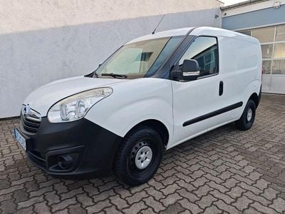 Gebraucht Opel Combo 90 PS (66 kW) 2015 Weiß Abholung