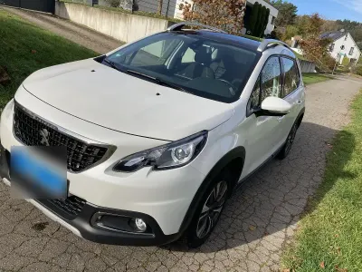 Gebraucht Peugeot 2008 Allure 131 PS (96 kW) 2019 Weiß SUV