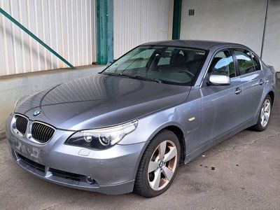 BMW 525