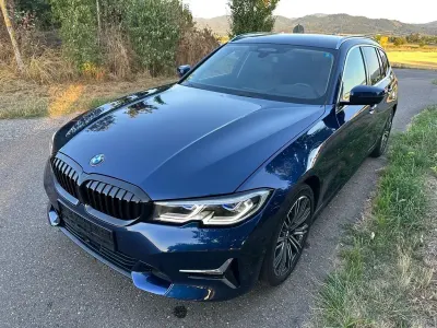 Gebraucht BMW 330 Luxury Line 265 PS (194 kW) 2019 Blau Kombi