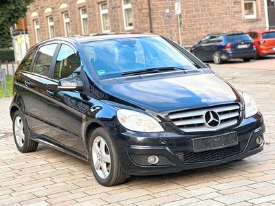 Gebraucht Mercedes B180 109 PS (80 kW) 2009 Schwarz Van / Kleinbus