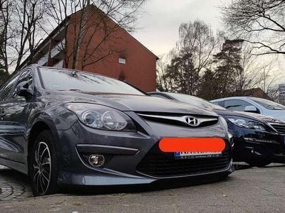Second-hand Hyundai i30 Classic 90 CP (66 kW) 2011 Gri Break