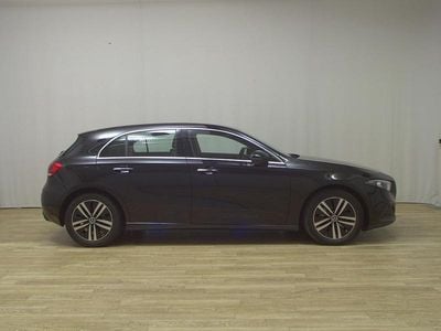 Gebraucht Mercedes A200 Progressive 150 PS (110 kW) 2022 Schwarz Limousine
