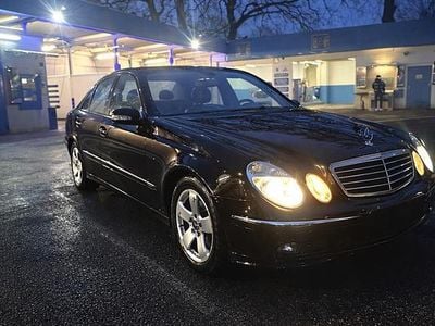 Schwarz Gebraucht 2006 Mercedes E280 Avantgarde Limousine | 3.200 €