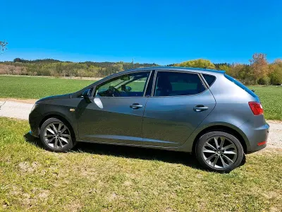Używany Seat Ibiza I-Tech 105 KM (77 kW) 2015 Szary Hatchback