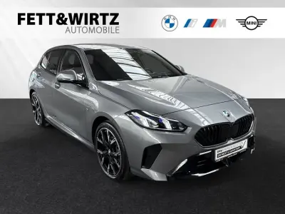 Gebraucht BMW 120 M Sport 163 PS (119 kW) 2025 Skyscraper grau metallic Kleinwagen