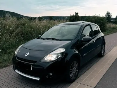 Gebraucht Renault Clio 101 PS (74 kW) 2010 Schwarz Kleinwagen