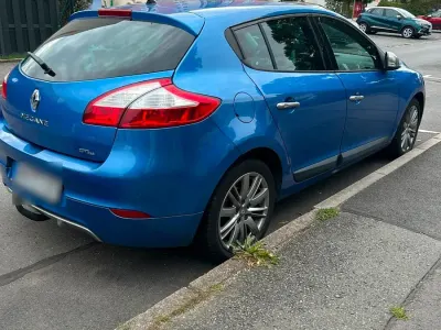 Gebraucht Renault Mégane GrandTour 131 PS (96 kW) 2010 Blau Kombi
