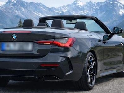 Usado BMW 440 M Sport 374 HP (275 kW) 2023 Cinzento Cabrios