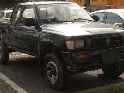 Gebraucht Toyota HiLux 83 PS (61 kW) 1995 Grün Pickup
