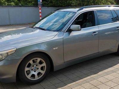 BMW 525