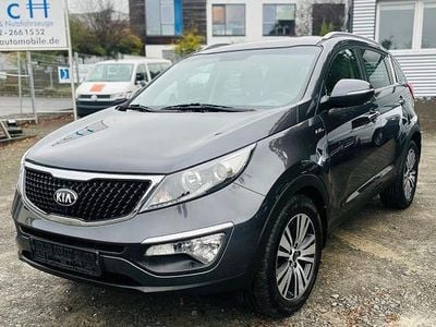 Grau Gebraucht 2015 Kia Sportage Platinum Edition SUV | 11.900 € (Fairer Preis)