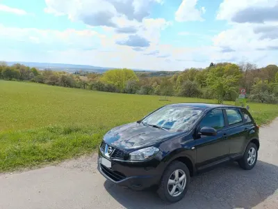 Gebraucht Nissan Qashqai Acenta 141 PS (103 kW) 2010 Schwarz SUV