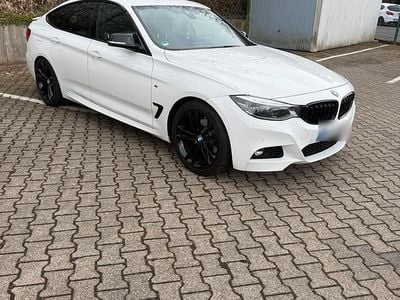 Second-hand BMW 330 258 CP (189 kW) 2018 Alb Berlinǎ
