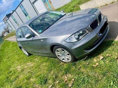 Gebraucht BMW 116 Lifestyle 122 PS (89 kW) 2011 Grau Kleinwagen