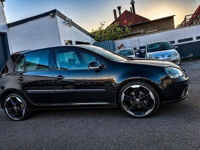 Second-hand VW Golf IV R 75 CP (55 kW) 2004 Negru Berlinǎ
