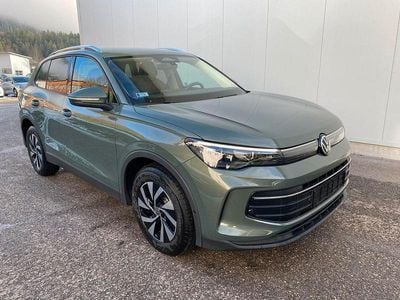 Grün Gebraucht 2025 VW Tiguan S SUV | 33.900 € (Superpreis)