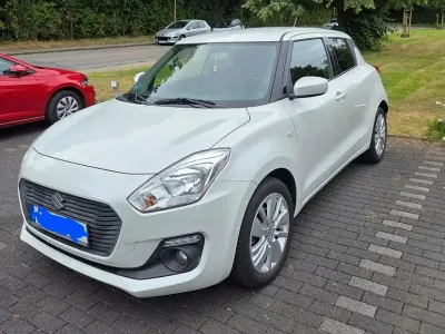 Gebraucht Suzuki Swift Basic 90 PS (66 kW) 2017 Weiß Kleinwagen