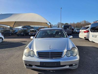 Gebraucht Mercedes C180 Classic 143 PS (105 kW) 2004 Silber Limousine