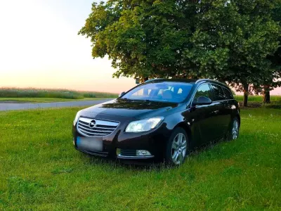 Gebraucht Opel Insignia 136 PS (100 kW) 2010 Braun Kombi
