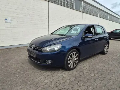 Gebraucht VW Golf VI Highline 122 PS (89 kW) 2009 Blau Kleinwagen