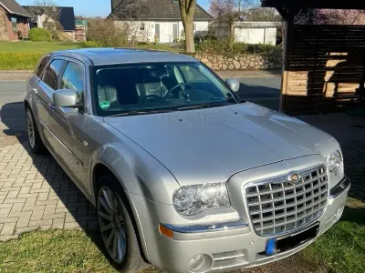 Gebraucht Chrysler 300C Touring 218 PS (160 kW) 2010 Silber Kombi