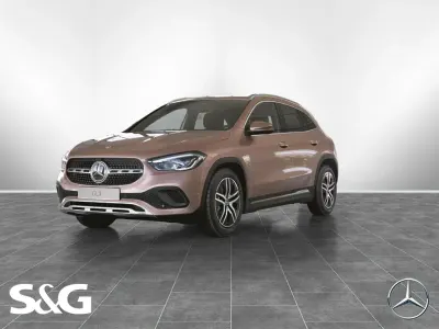 Usata Mercedes GLA200 Progressive 163 CV (119 kW) 2022 Oro SUV