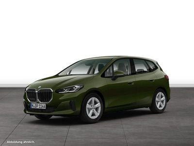 Grün Gebraucht 2025 BMW 220 Active Tourer Van / Kleinbus | 35.213 € (Fairer Preis)