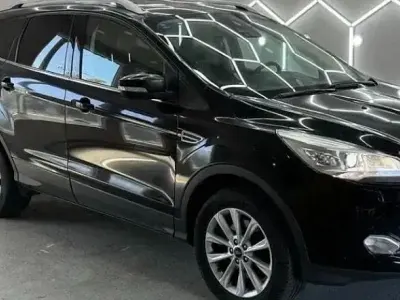 Gebraucht Ford Kuga 120 PS (88 kW) 2016 Schwarz SUV