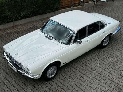 Second-hand Jaguar XJ6 205 CP (150 kW) 1980 Alb Berlinǎ