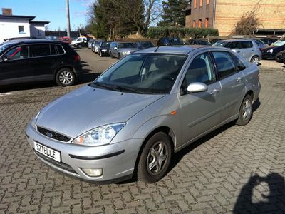 Gebraucht Ford Focus Ghia 116 PS (85 kW) 2003 Silber Limousine