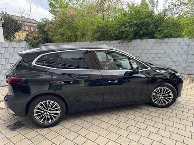 Usata BMW 218 Active Tourer Luxury Line 150 CV (110 kW) 2022 Nero Monovolume
