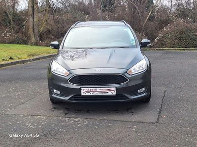 Grau Gebraucht 2018 Ford Focus Business Edition Kombi | 8.399 € (Guter Preis)